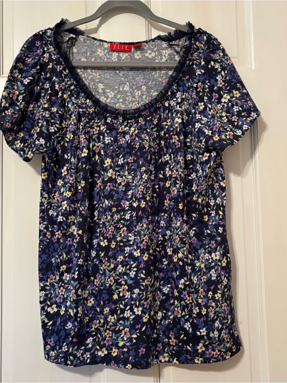 ELLE Woman’s Navy Floral Scoop Neck Short Sleeve Blouse L